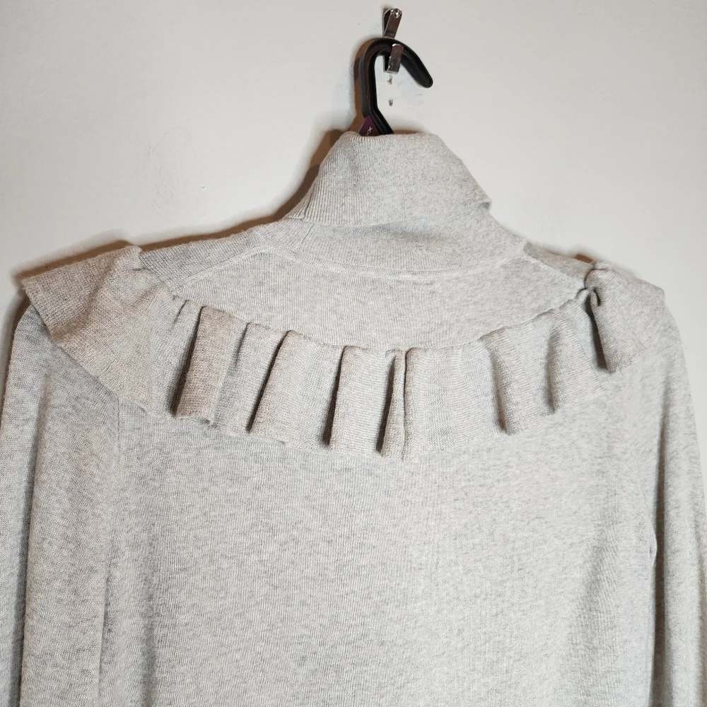 J. Crew Merino Wool Grey Turtleneck Ruffle Sweater Zip‎ Cuffs Size Medium